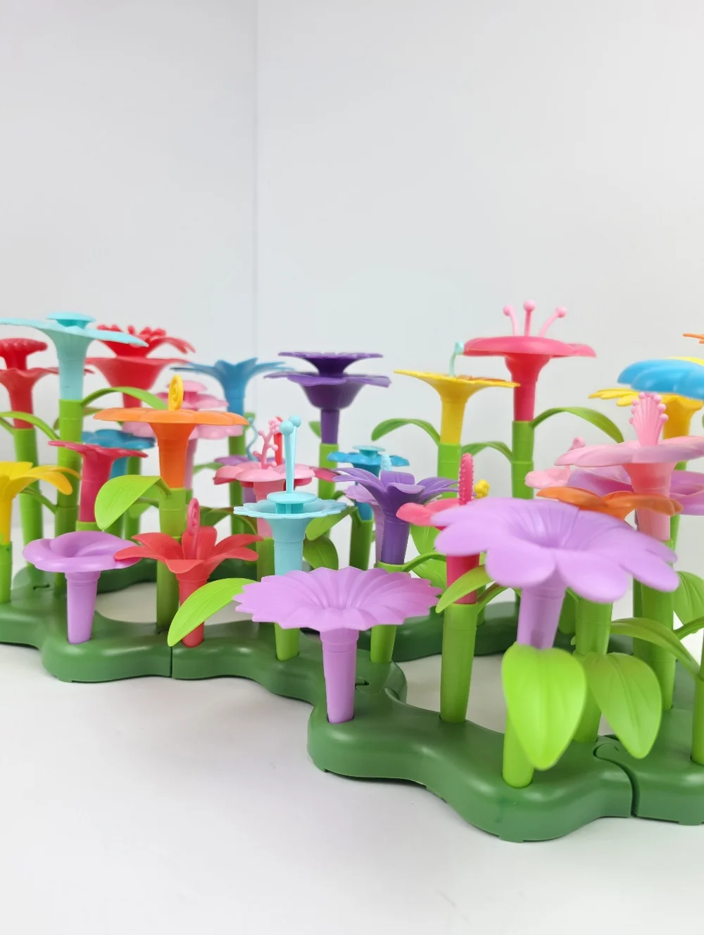 Colorful Flower Building Toy Set Kids STEM Creative Garden Play - Picture 2 of 6